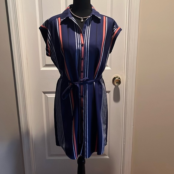 Two Express Button Down Shirt Dresses. Size M. Can dress up or down! - Picture 1 of 3
